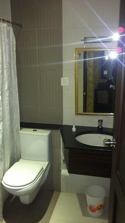 Hotel Sea Palace Kollam Εξωτερικό φωτογραφία