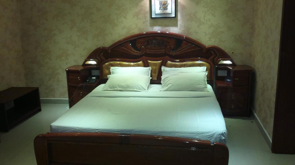 Hotel Sea Palace Kollam Δωμάτιο φωτογραφία